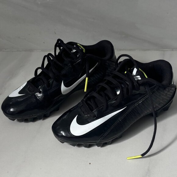 Nike V Strike Football Cleats in black patent - size 4.5Y - Picture 3 of 7